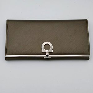 Salvatore Ferragamo Clasp Continental Wallet *NU